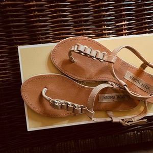 Steve Madden thongs